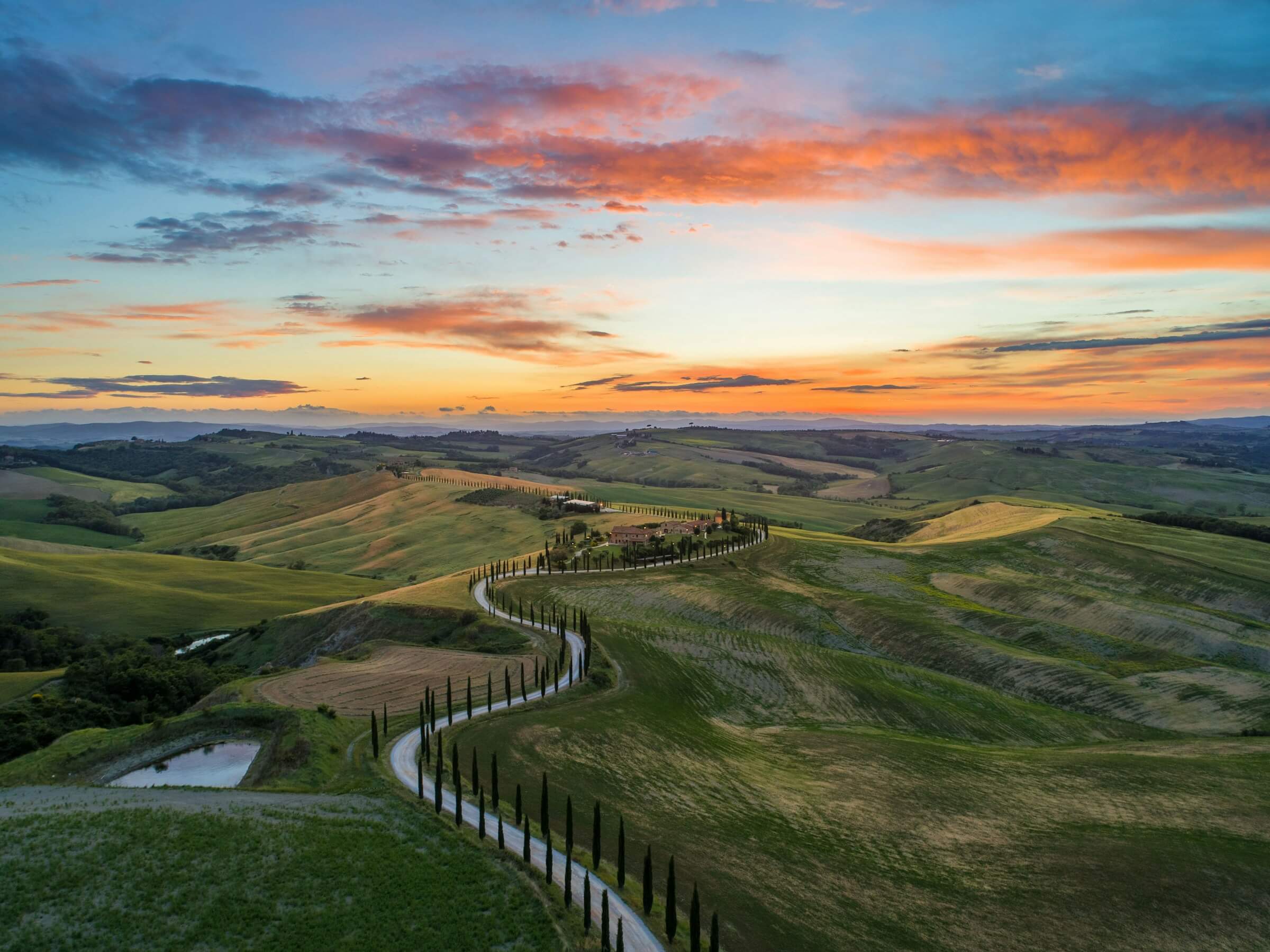 Italian country road